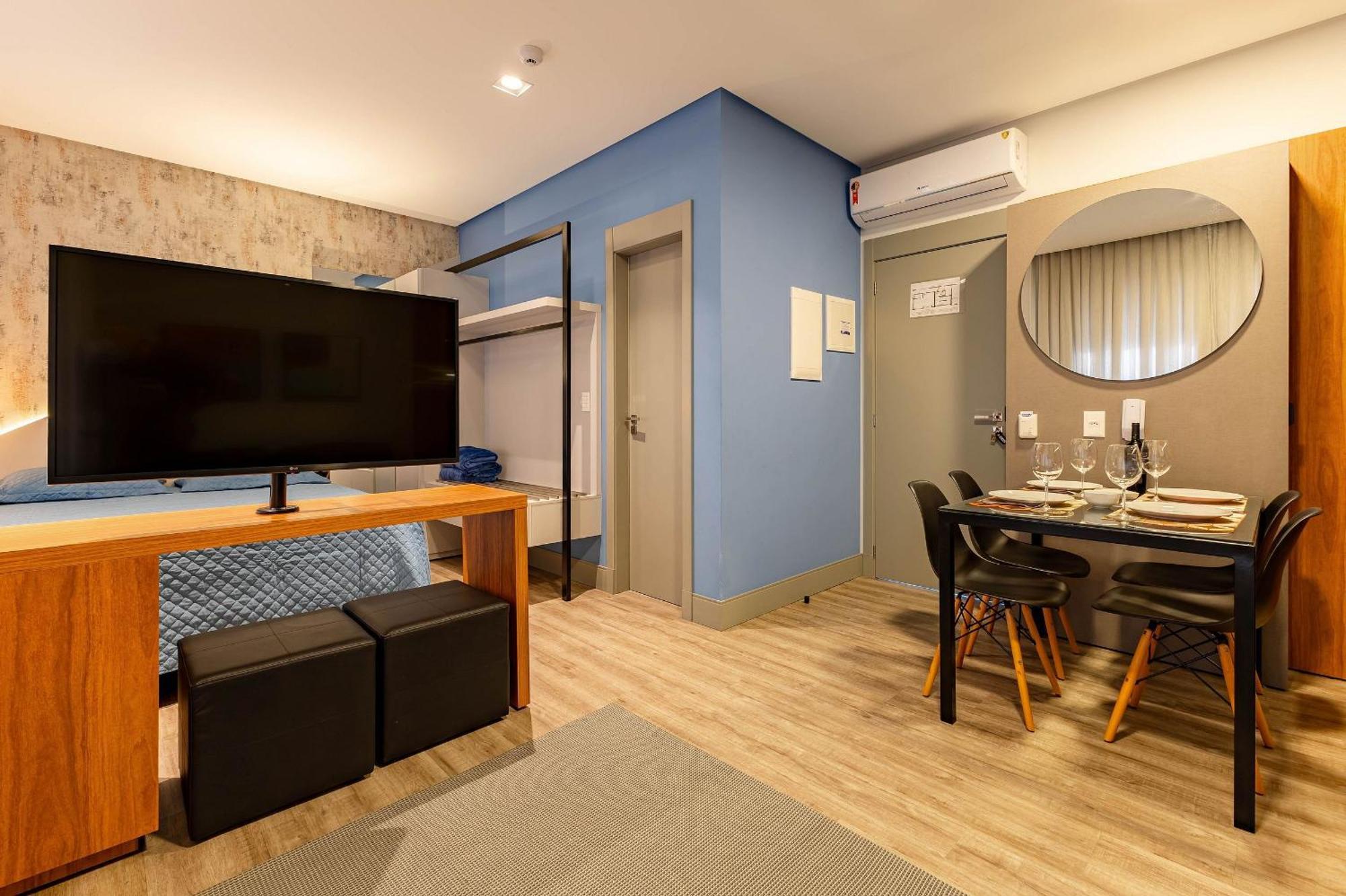 בומבינאס Confortavel Loft Em Condominio Com Piscina מראה חיצוני תמונה